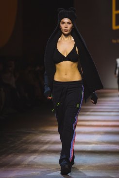 gd_1613-MBFW2022-EliByEliasRumelis-craw.jpg