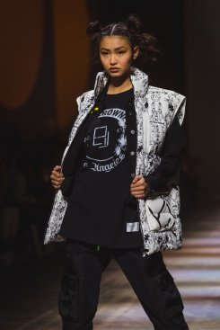 gd_1629-MBFW2022-EliByEliasRumelis-craw.jpg
