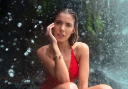 Victoria Swarovski x LASCANA 2022 (5).jpg