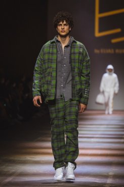 gd_1713-MBFW2022-EliByEliasRumelis-craw.jpg