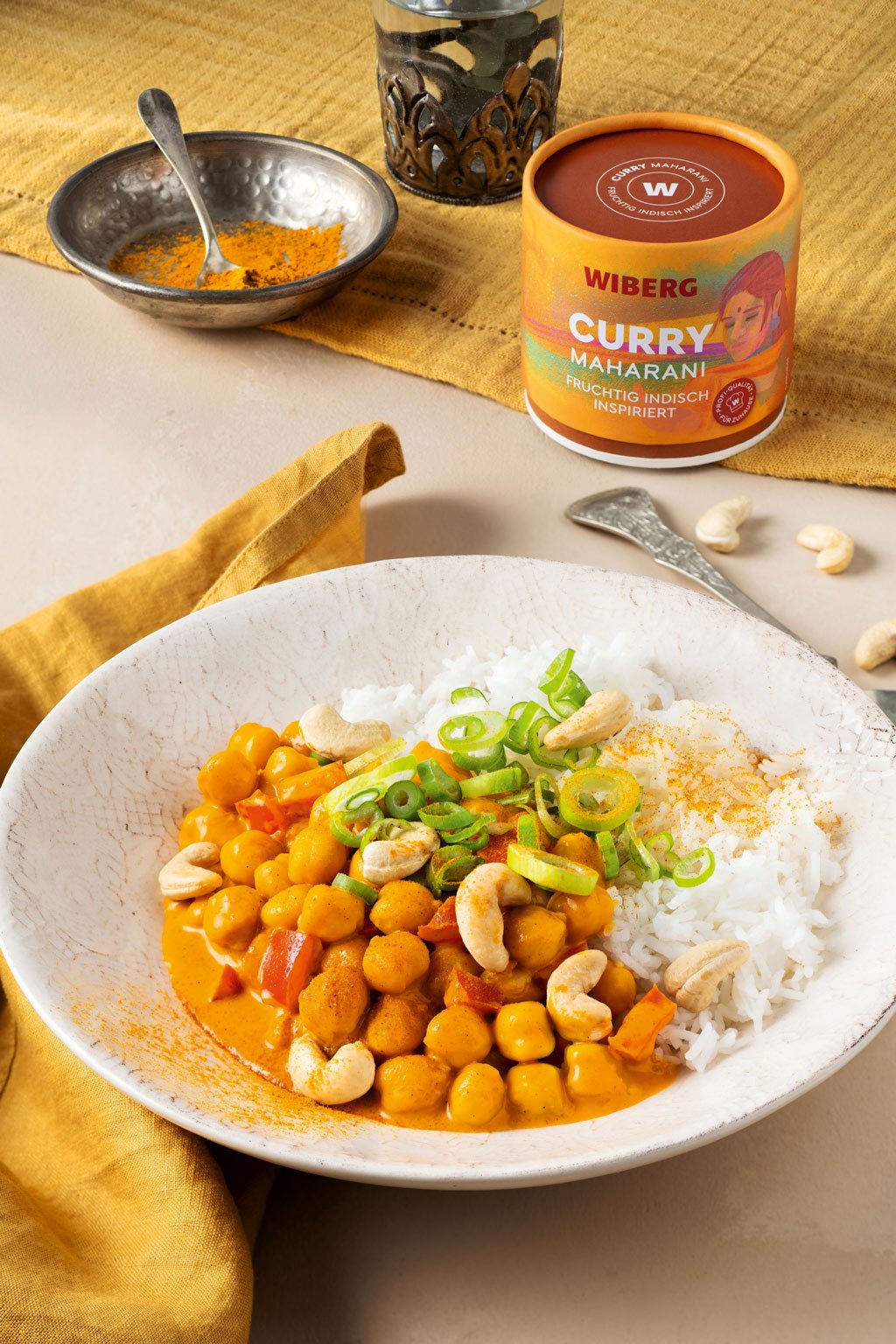 Kichererbsencurry mit Reis und Cashews Kichererbsencurry mit Reis und Cashews