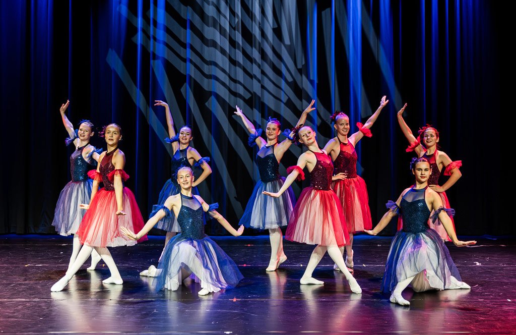 Berlins Ballett-Flüsterin inszeniert unterhaltsamen Show-Tanz-Nachmittag